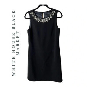 0495W. WHITE‎ HOUSE BLACK MARKET KNEE LENGTH DRESS WITH EMBELLISHMENTS ON NECK